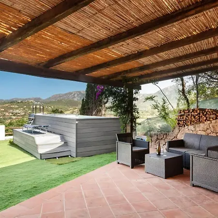Villa Lara